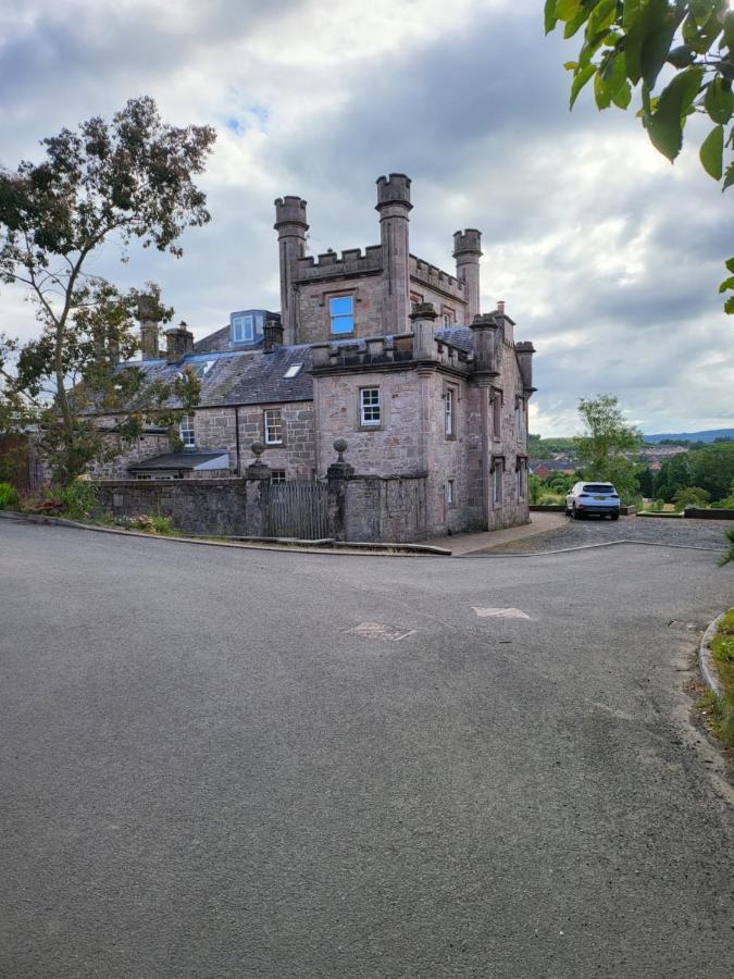 Langhouse Castle Bed And Breakfast Inverkip Экстерьер фото