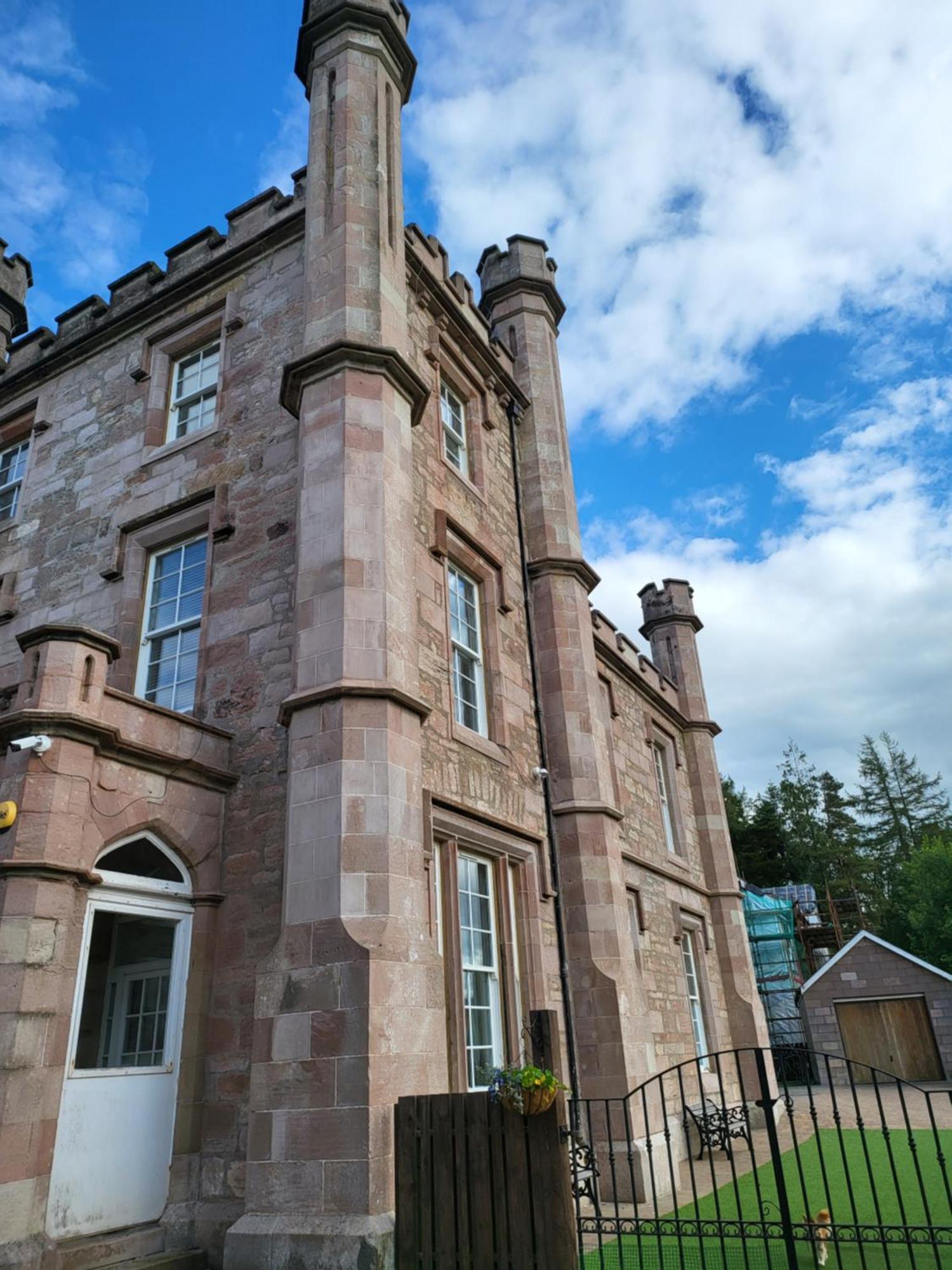 Langhouse Castle Bed And Breakfast Inverkip Экстерьер фото